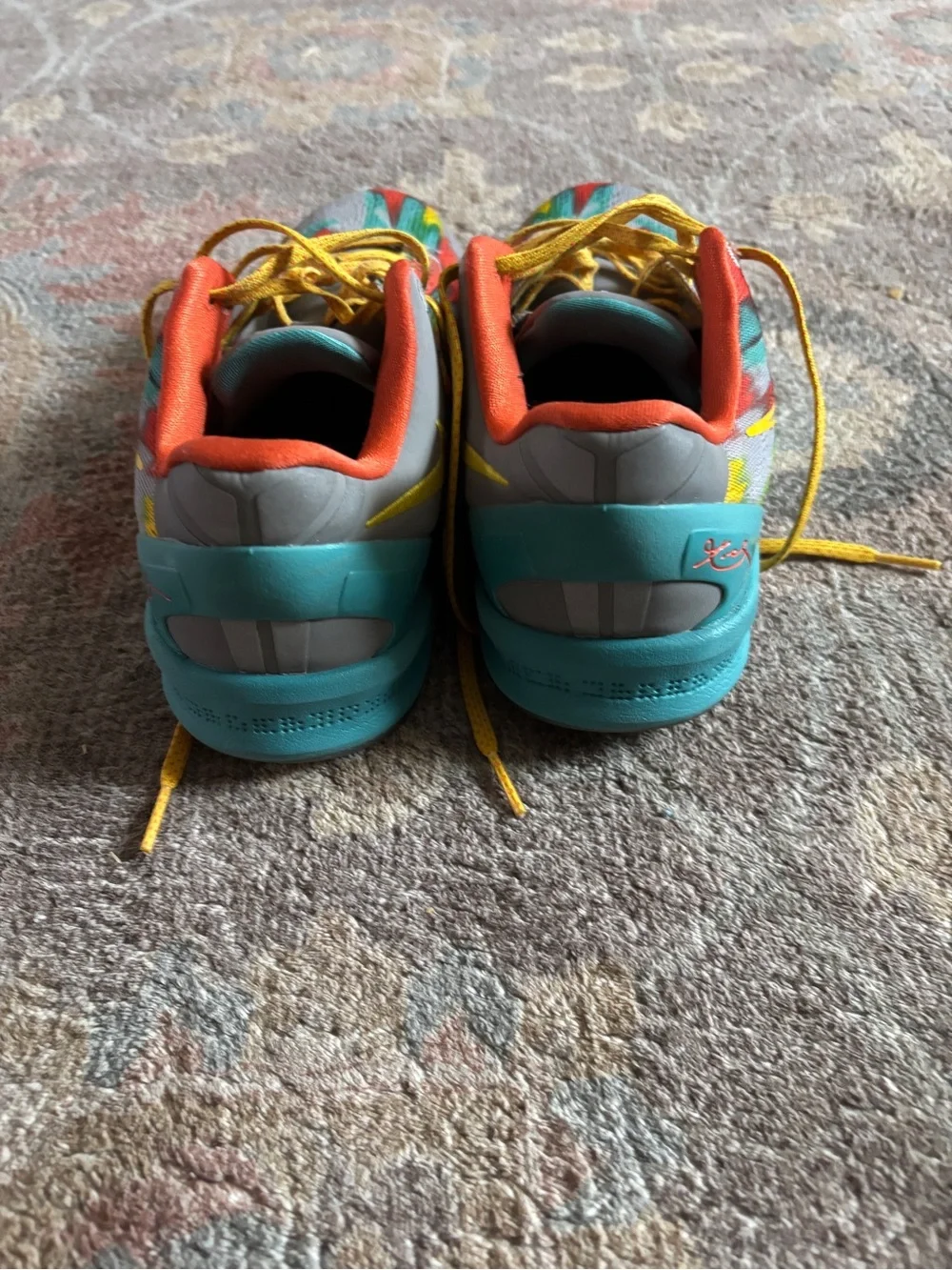 Nike colorful knit